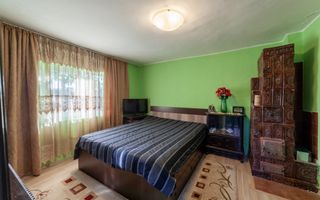 Casa vintage in Com. Uliești, Dambovița  cu  livadă generoasă și anexă - Poză 6