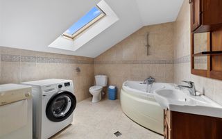Casa individuala 5 camere | curte superba si garaj | Cristian - Poză 9