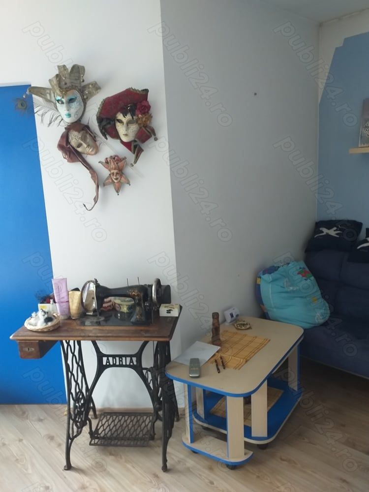Casa cu etaj 5 camere,2 bai toate dependințele,de vânzare în  Brașov zonă ultracentrala singur curte - Poză 4