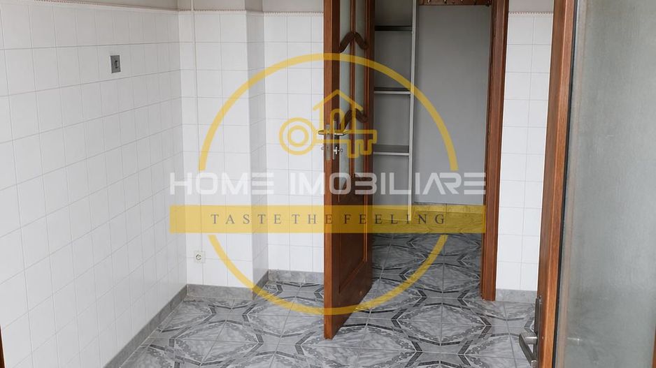 Etaj 1 Apartament 2 Camere Decomandat 59 MP Bloc 1986 Nicolina-Rond Vechi - Poză 5