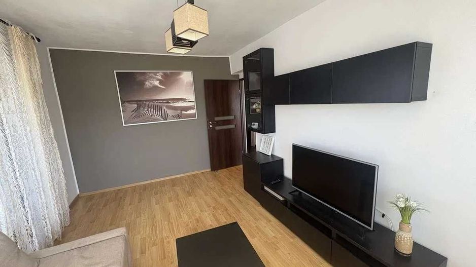Apartament 3 camere , militari residence, loc parcare - Poză 1