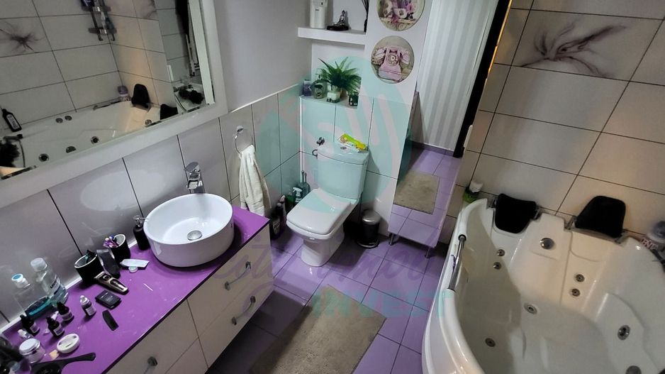 Casa cu teren 329 mp - Poză 10