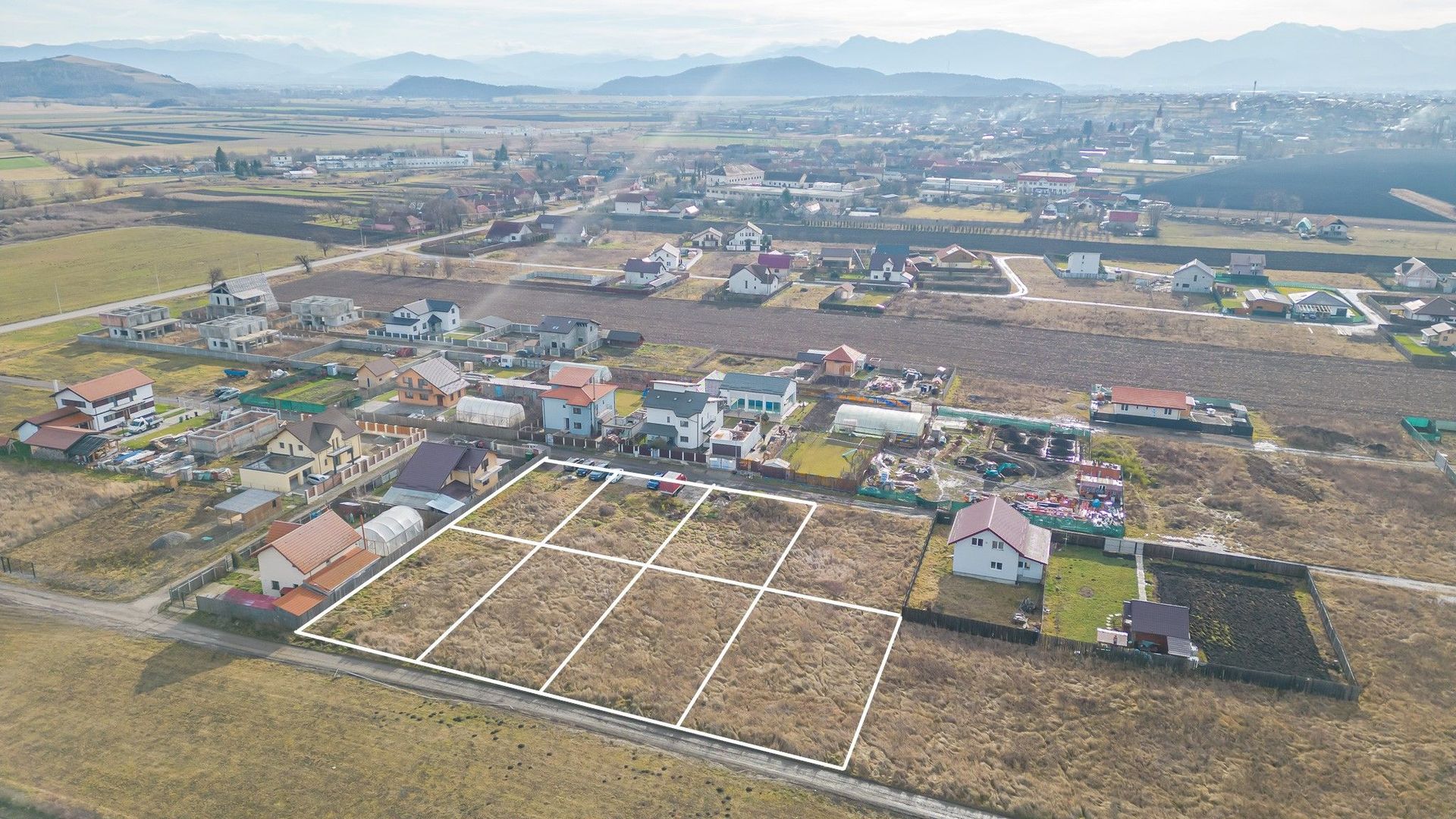 Loturi de case in Bod, strada Uranus - Poză 1