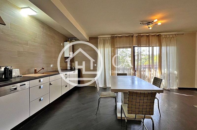 Apartament de închiriat cu 3 camere în zona Ultracentrală Oradea - Poză 4