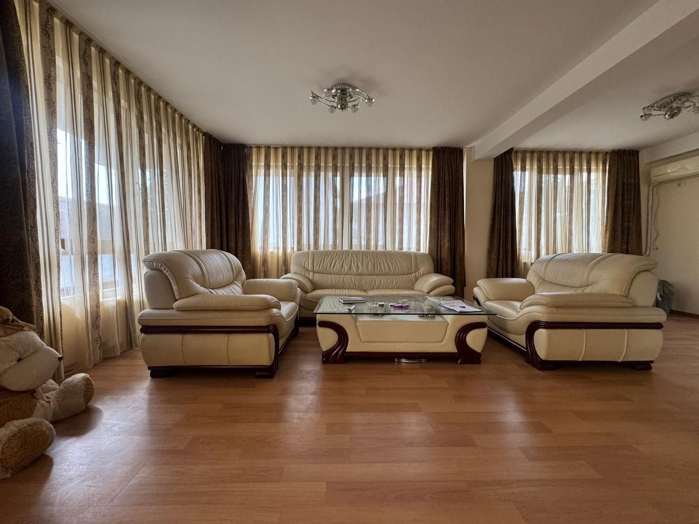 3 camere  || Voluntari || IDEAL PENTRU LOCUINTA SAU SPATIU COMERCIAL - Poză 5