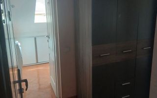 Apartament cu centrală proprie și spațiu de depozitare. - Poză 5