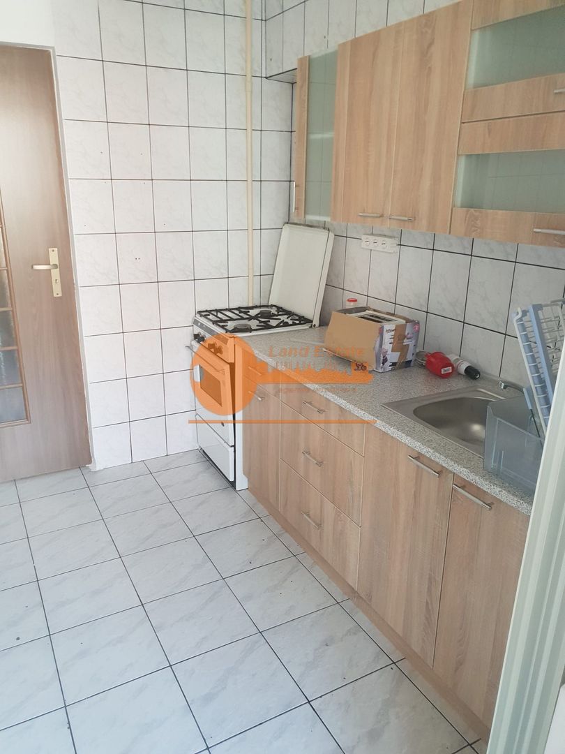Vanzare apartament 2 camere ( bloc 1980- 8 minute metrou ) - Poză 7