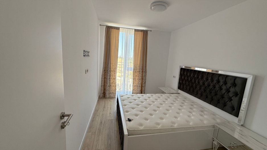 Torontal Apartament Decomandat, Loc Parcare la Subsol, Complet Mobilat - Poză 6