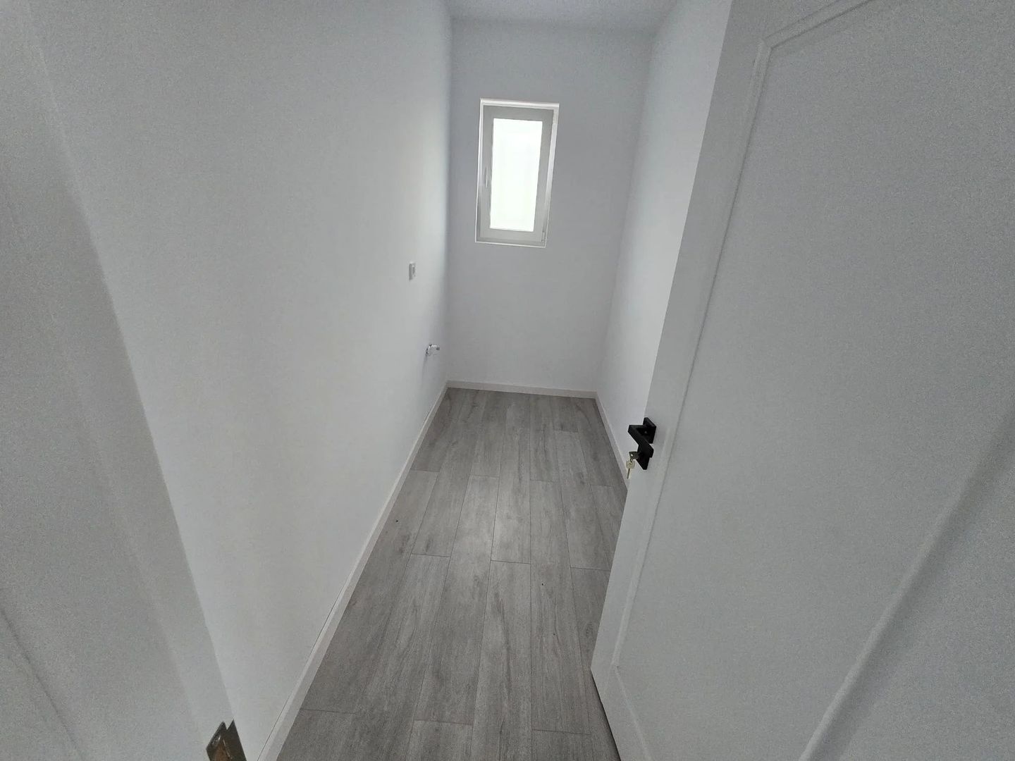 Casa 4 camere la cheie,130 mp,500 mp teren,cartier Unirii - Poză 3