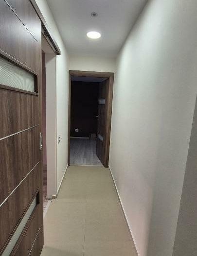 Central, 4 camere renovate, liber la vanzare, loc parcare concesionat - Poză 14