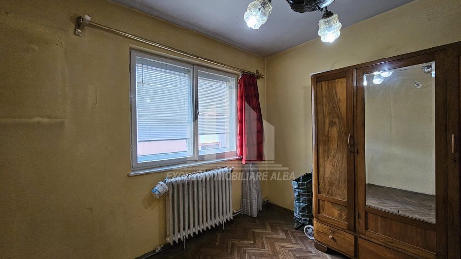 Apartament cu 3 camere decomandate, Cetate - Poză 5