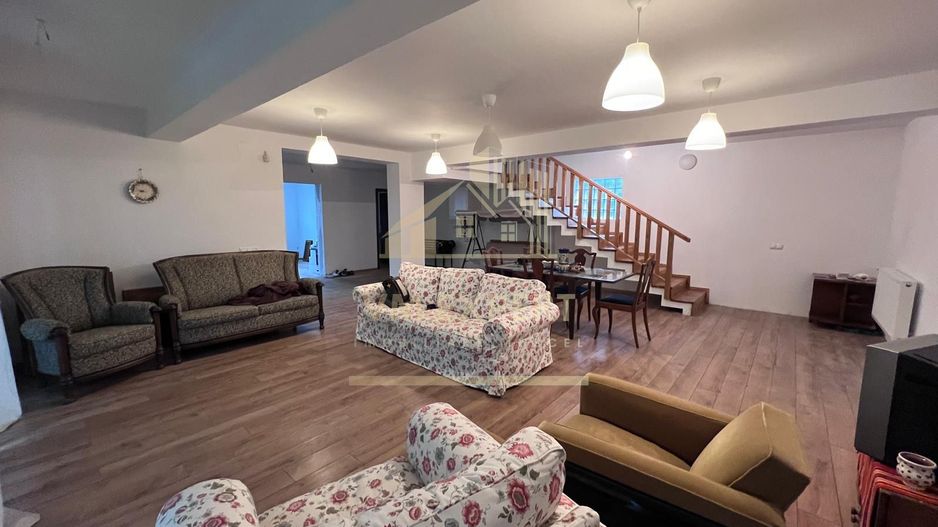 VILA 6 CAMERE 270 MP TEREN 1044 MP CÂMPULUNG, 0 COMISION CUMPARATOR - Poză 42