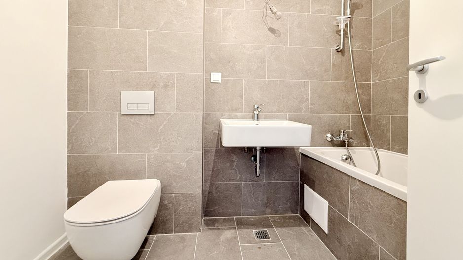 Apartament 3 camere spațios, amenajat, bloc nou, comision 0% - Poză 14