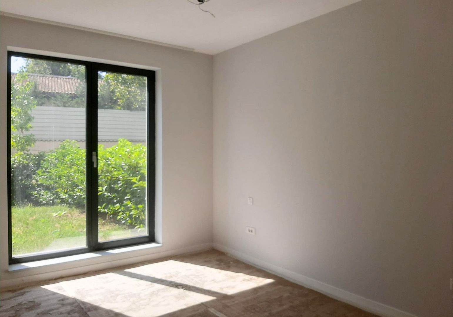 APARTAMENT PREMIUM CU 5 CAMERE ȘI GRĂDINĂ PRIVATĂ DE 160 MP - Poză 16