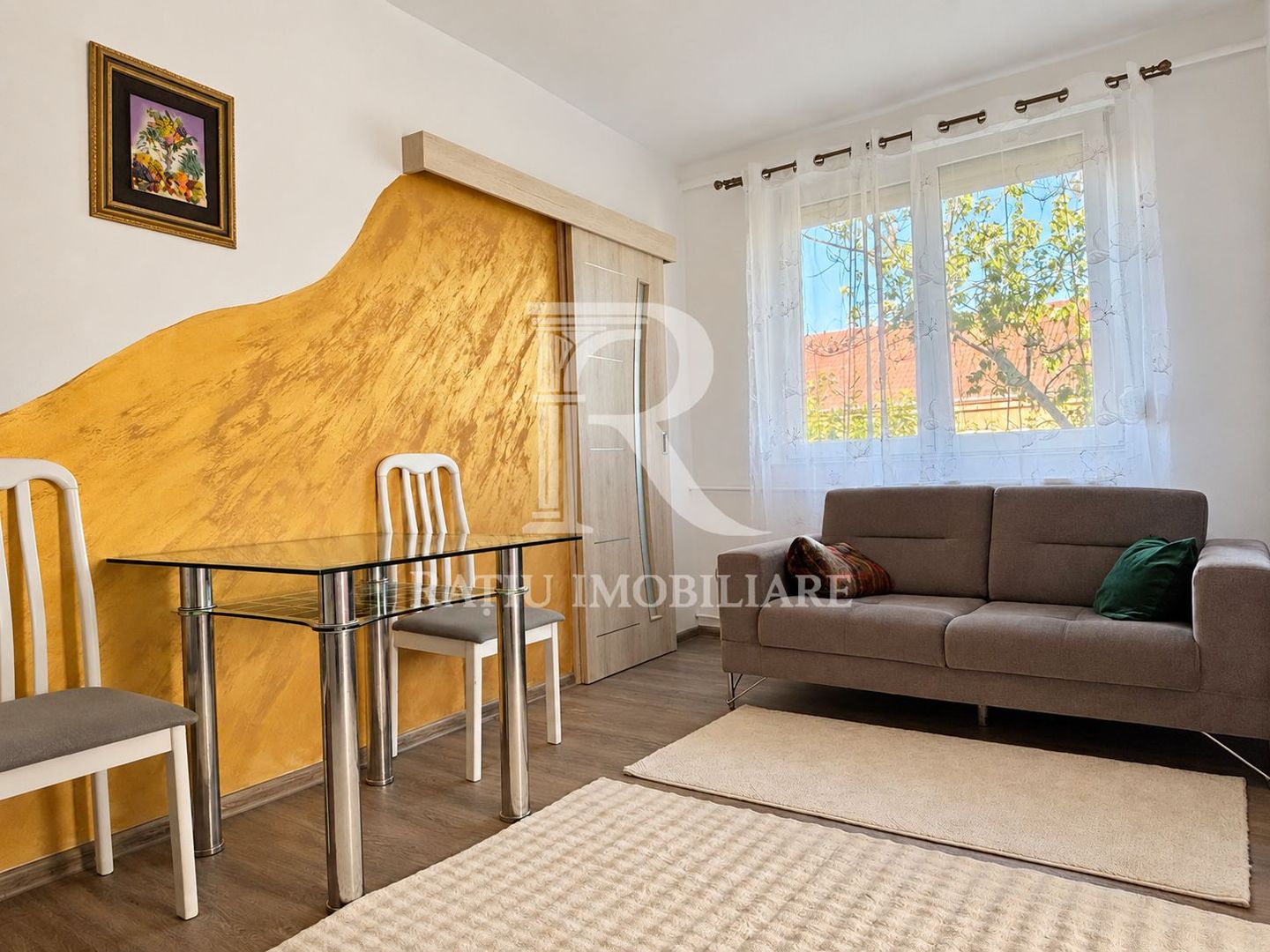 Apartament cu 2 camere | Zona Velența - Muntele Găina | Oradea - Poză 1