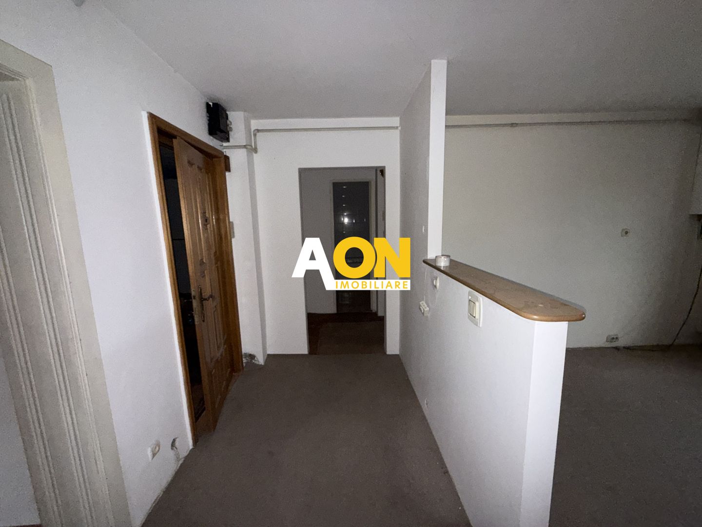 De vanzare apartament 3 camere, Cetate - Poză 10