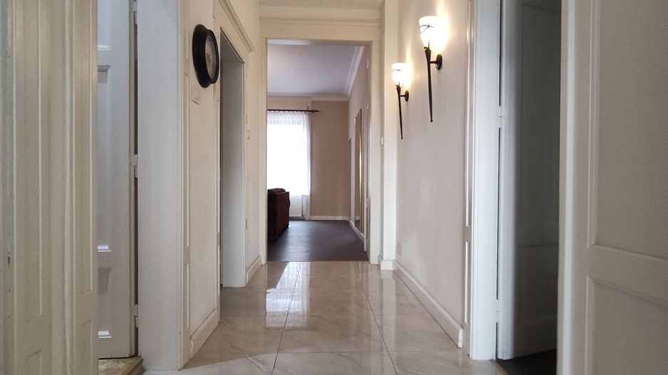 APARTAMENT 3 CAMERE ZONA SINAIA - Poză 18