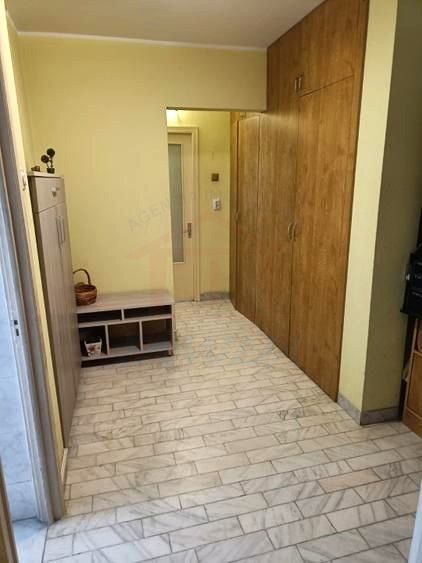 Apartament spațios, 2 camere decomandate, etaj 1, zona Piața Centrală - Poză 7