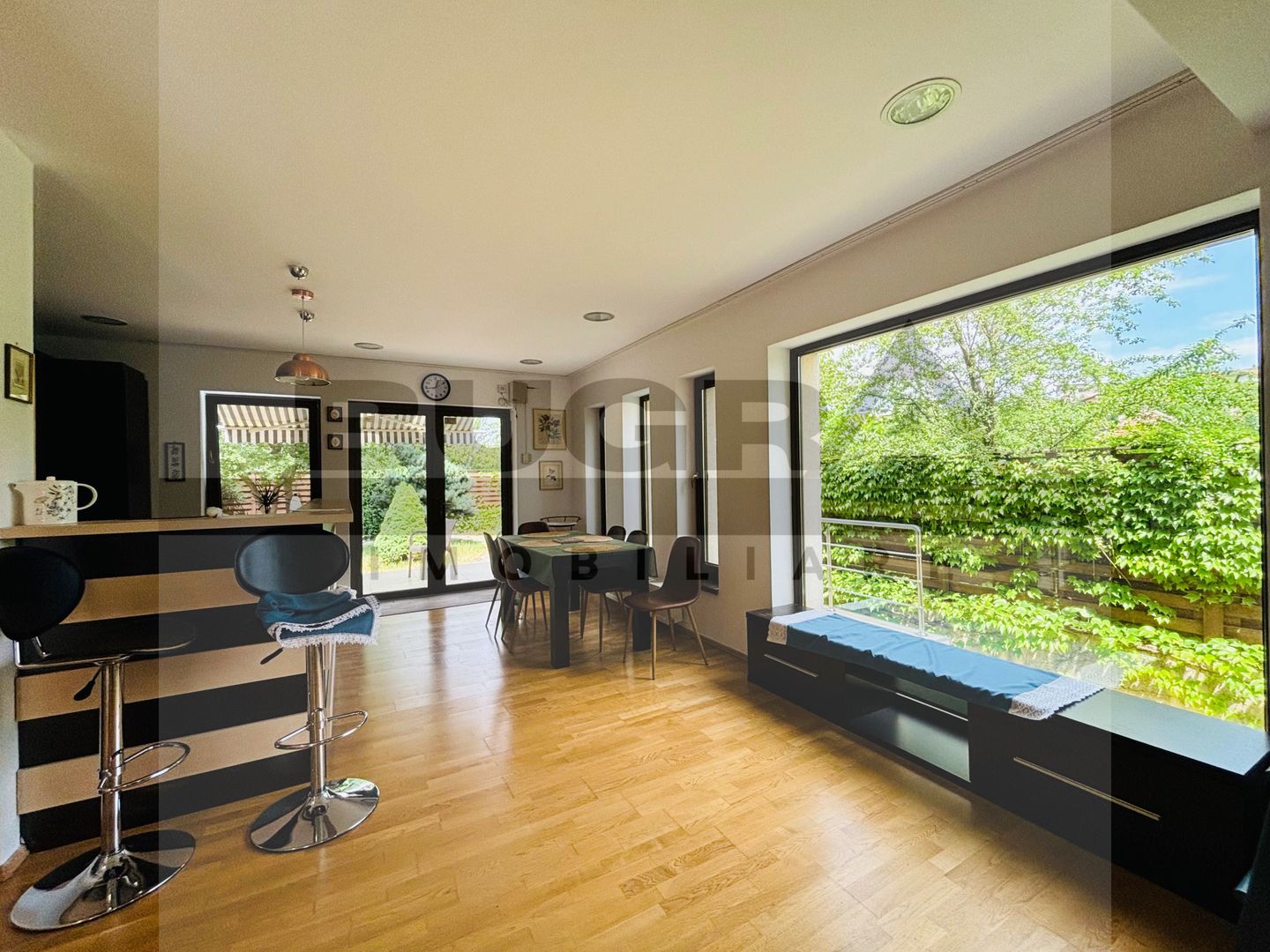 Casa moderna, 155 mp utili, ideala pentru o familie - Poză 2