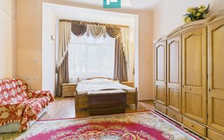 CONAC IMPRESIONANT ÎN GHIOROC - Poză 6