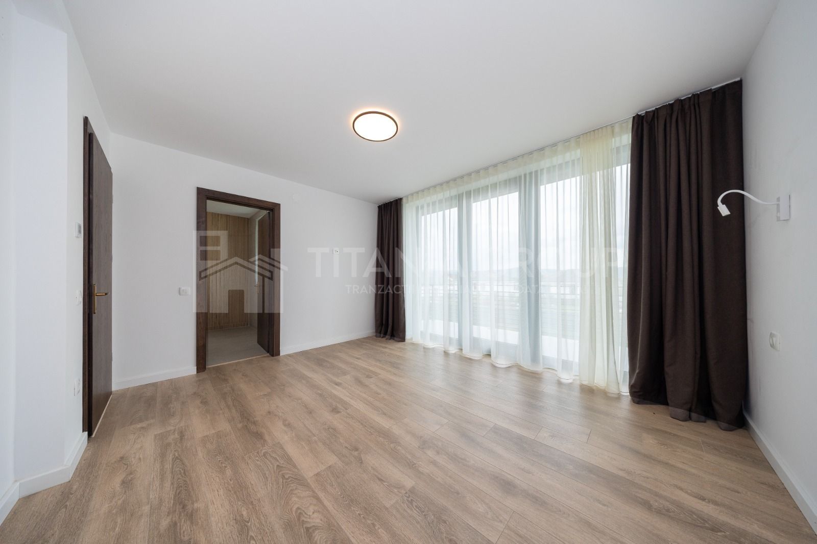 Casa individuala 4 camere, teren de 596 mp, partial mobilata, Cristian - Poză 4