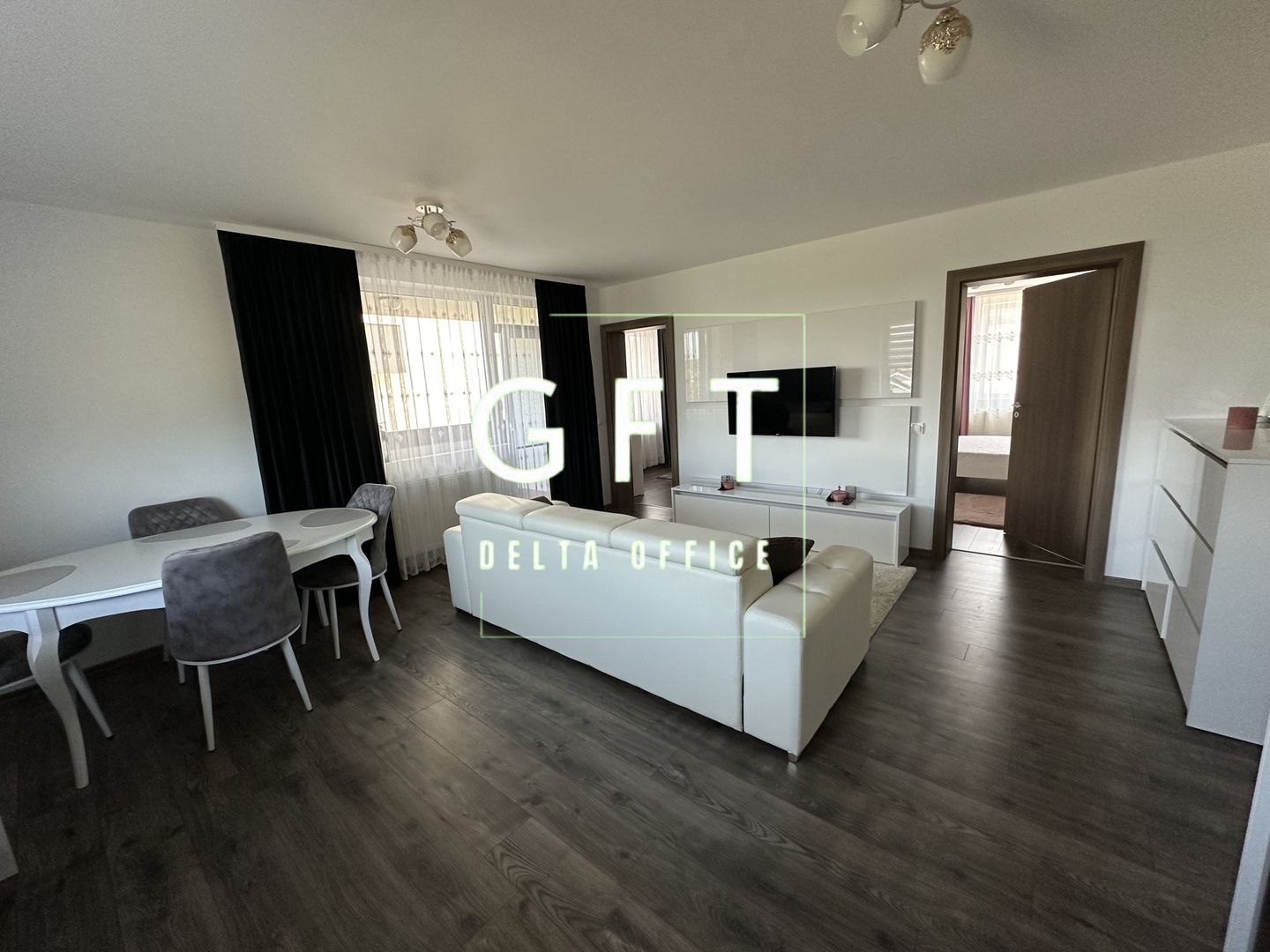 Apartament modern 3 camere /450 euro - Poză 1