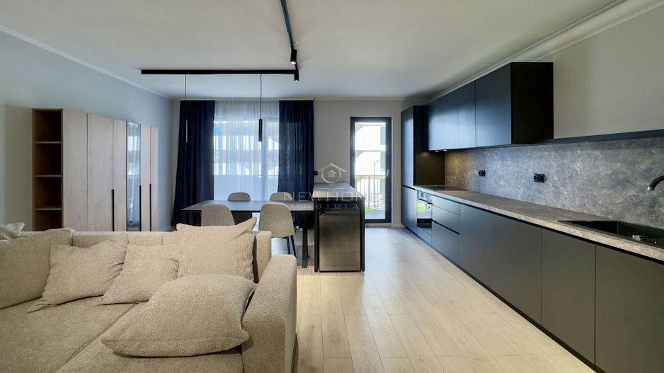 Apartament cu 2 camere, zona Str Eroilor - Poză 3