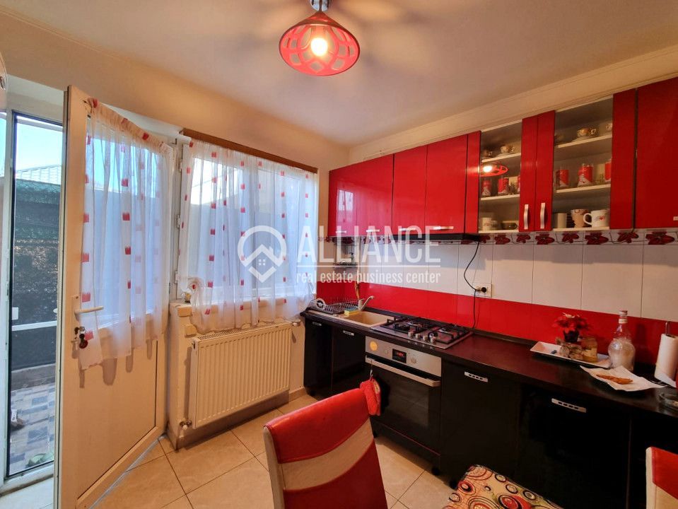 Brătianu Constanta(COD 07) Vila -  P+1+M cu 7 camere - Poză 6