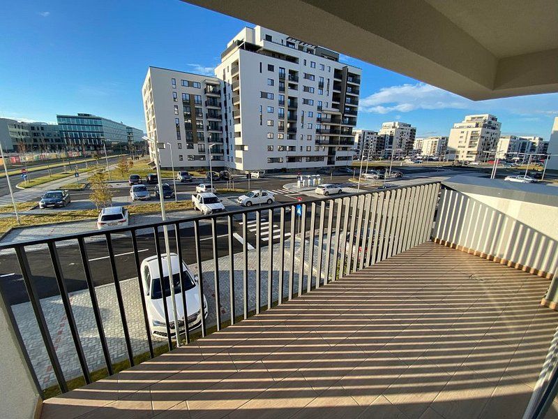 Inchirere apartament cu 3 camere Coresi Avantgarden - Poză 2
