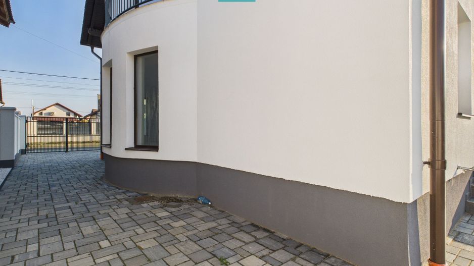 Casa cu 5 camere in Livada - Poză 9