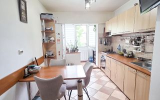 Apartament 3 camere 2 bai Parcare Boxa 7 min metrou Piata Sudului - Poză 3