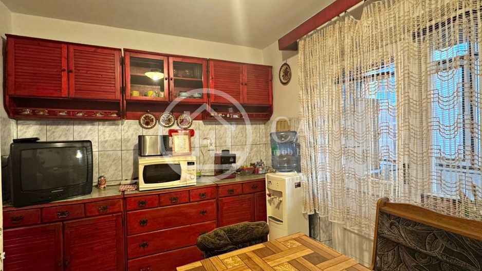 Apartament de vânzare cu 3 camere în zona Iosia , Oradea - Poză 9