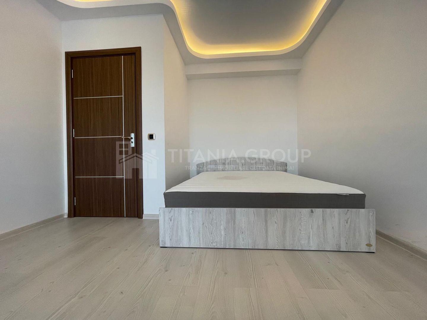 Garsoniera cocheta, mobilata si utilata - Complex Rezidential Isaran - Poză 3