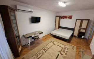 Apartament 1 camera decomandat cu centrala proprie, lift - Poză 1