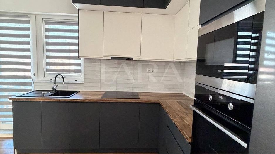 3 Camere Premium cu Terasă de 36 mp și 2 Garaje – Floresti. - Poză 1