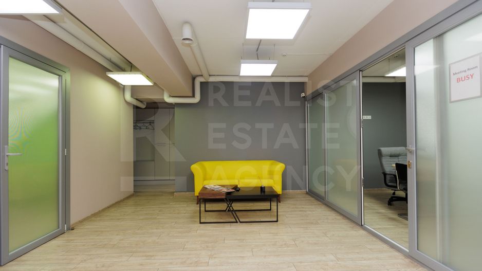 Chirie, oficiu 157 mp, strada București, Centru - Poză 7