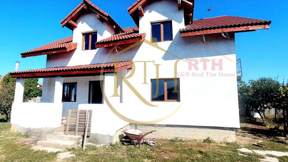 Casa de vânzare la gri plus teren in Chisoda. - Poză 1