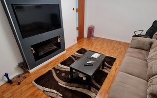 Inchiriez apartament 3 camere-Rahova-loc de parcare - Poză 1