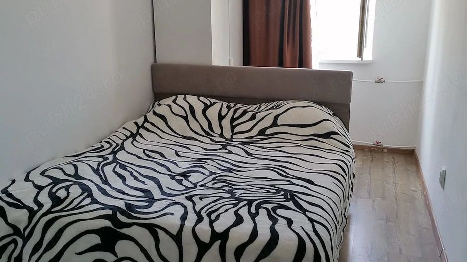 vand aparatment 3 camere, bucatarie si doua bai. 51 mp langa piata Doina - Poză 2