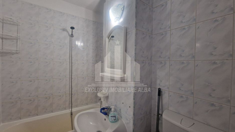 Apartament cu 3 camere de inchiriat, Centru - Poză 6