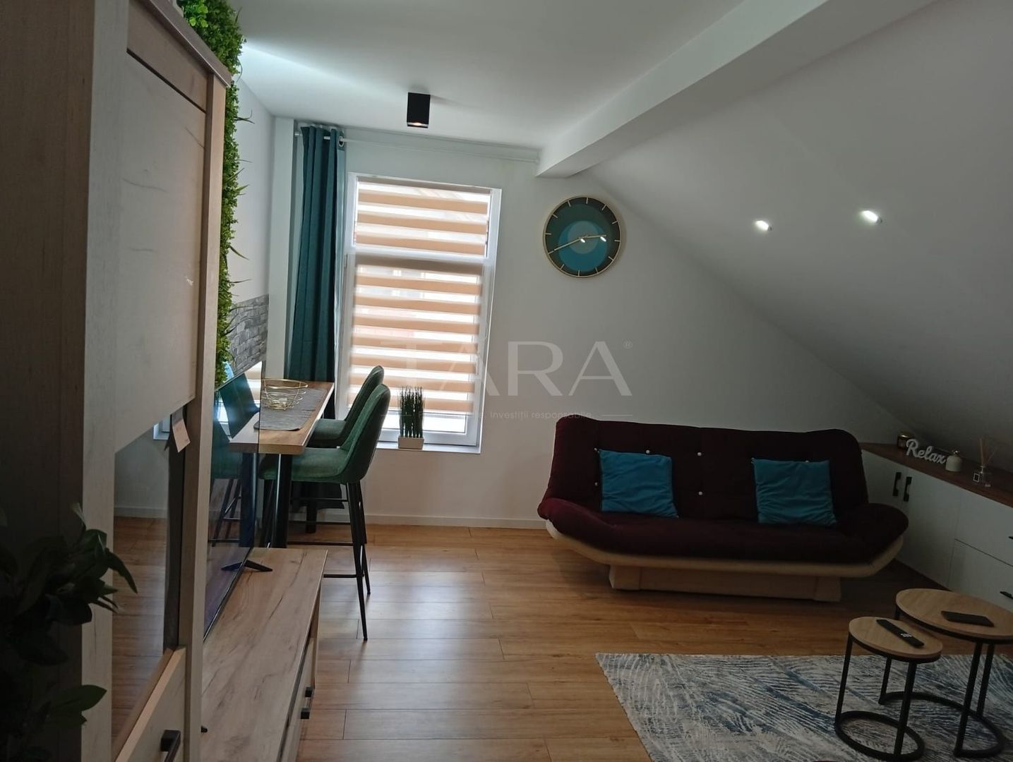 Apartament tip mansardă, renovat, mobilat la comandă, Florești. - Poză 2