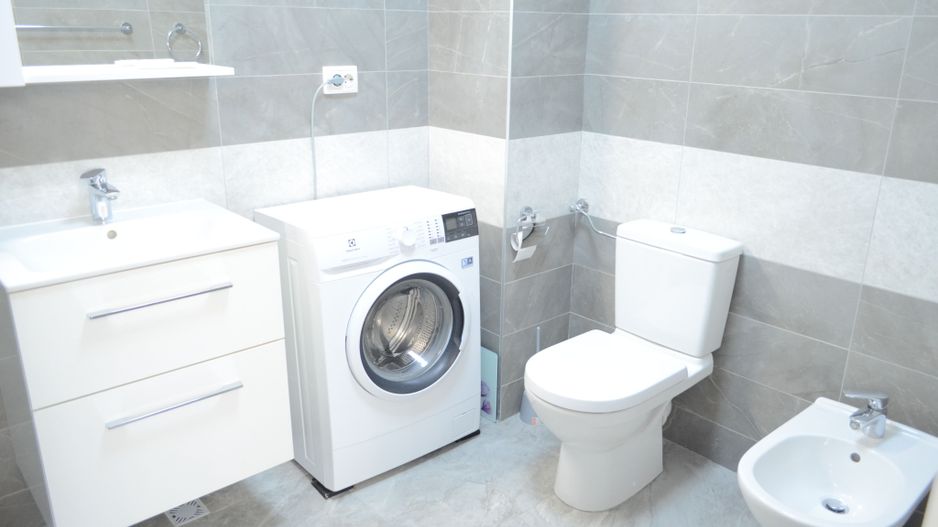 apartament zona Vivo cu 2 camere si parcare exterioara - Poză 10