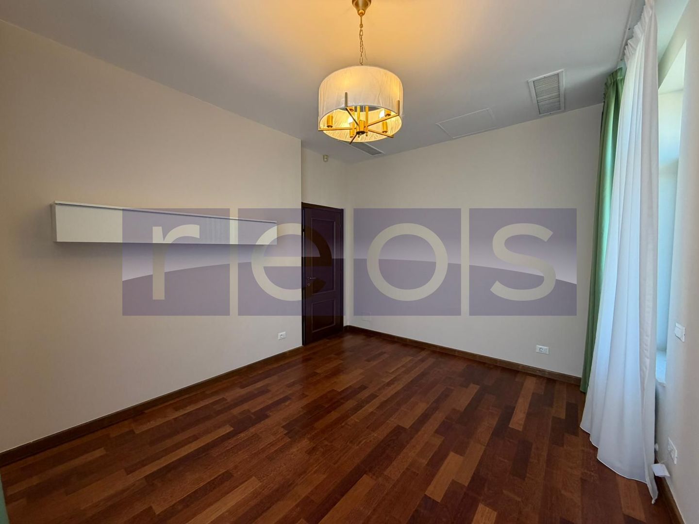 INCHIRIERE 4 CAMERE LUX | 200MP | NEMOBILAT | LOC PARCARE | VEDERE LAC - Poză 8