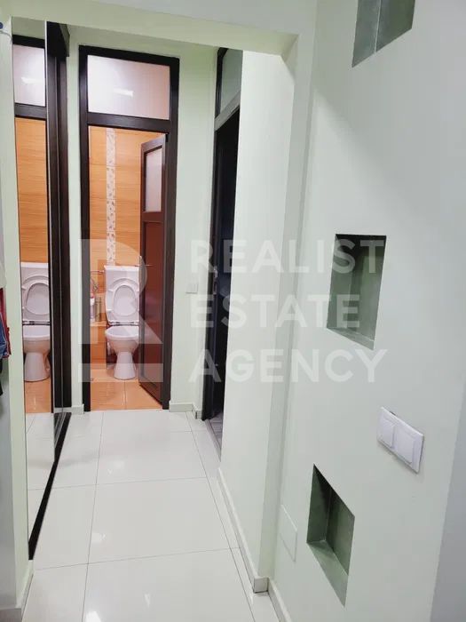 Vânzare, apartament cu 3 camere în zona Drumul Taberei - Poză 7