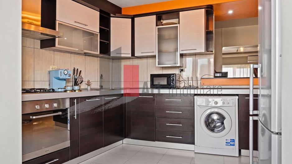 APARTAMENT  DE  4 CAMERE UNIRII - Poză 10