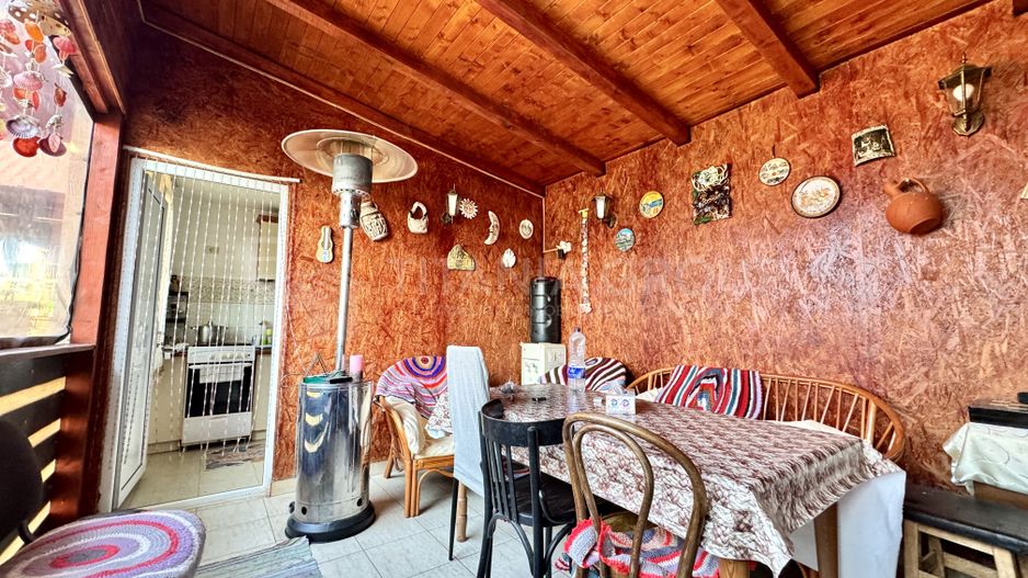 Se vinde “acasa”, 4 camere decomandate, panouri+baterii, teren 397mp,m - Poză 15