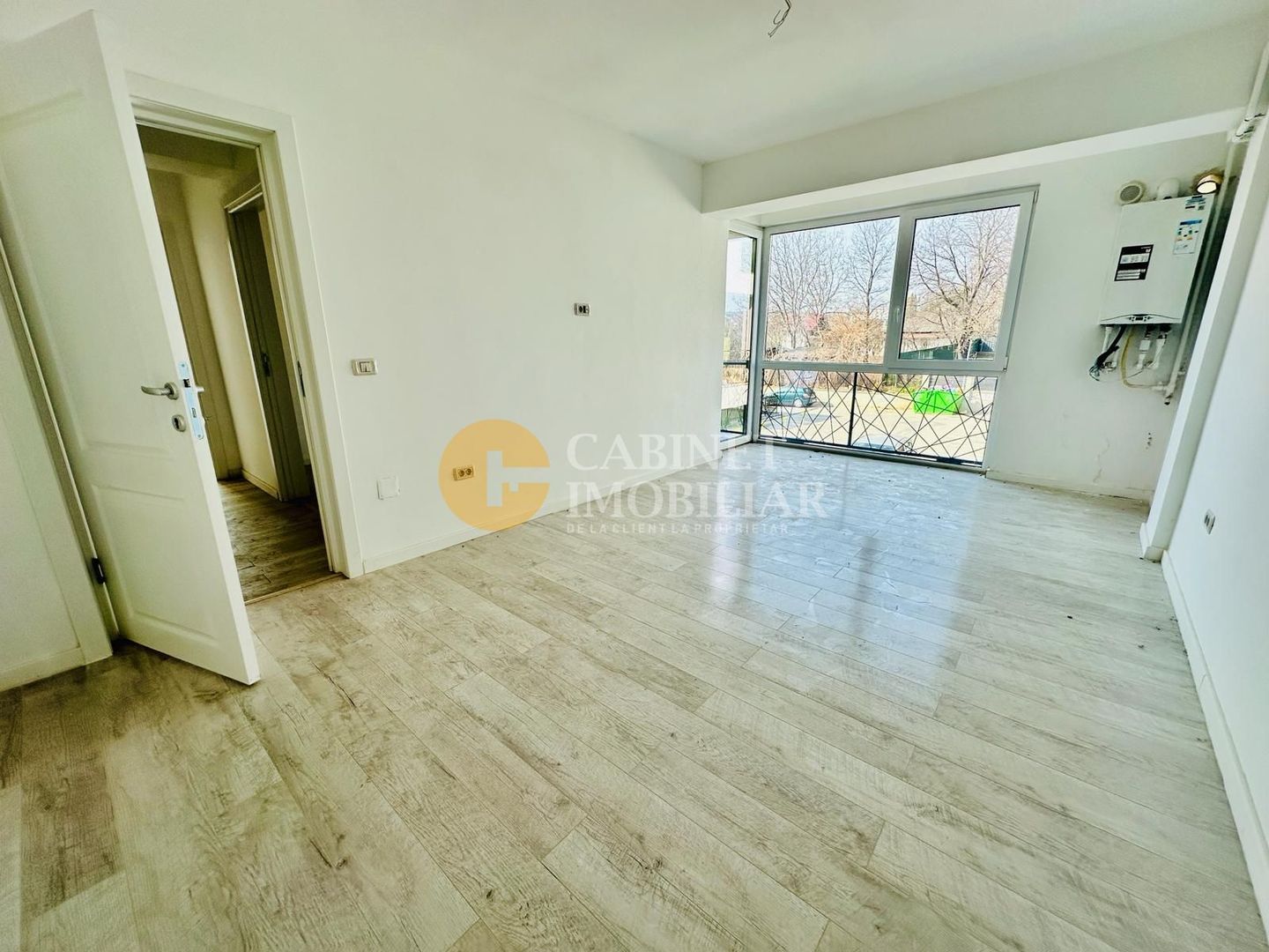 Apartament cu  2 Camere Decomandat- Bloc Nou - Zona Nicolina-Cug - Poză 3