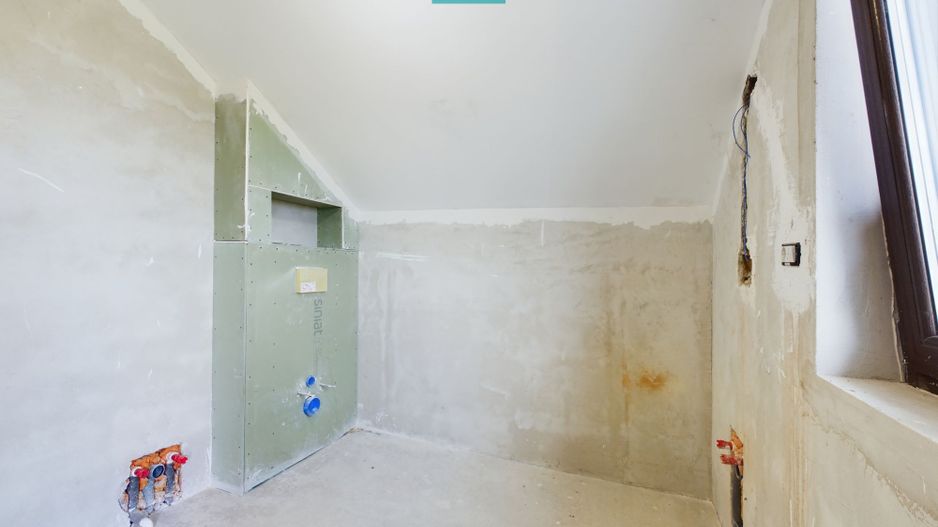 Casă la gri în Livada - Poză 12