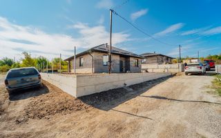 Casă spre vânzare - Ghidighici - strada Tineretului - Poză 2