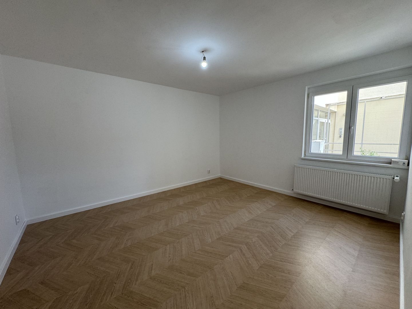 Apartament nr.14 cu 3 camere, boxa si parcare incluse in pret - Poză 14